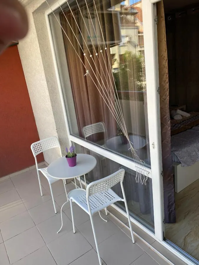 Markoni 3 Apartment Burgas 0*,